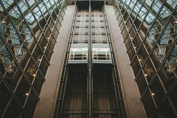 HIGH RISE BUILDING ELEVATORS